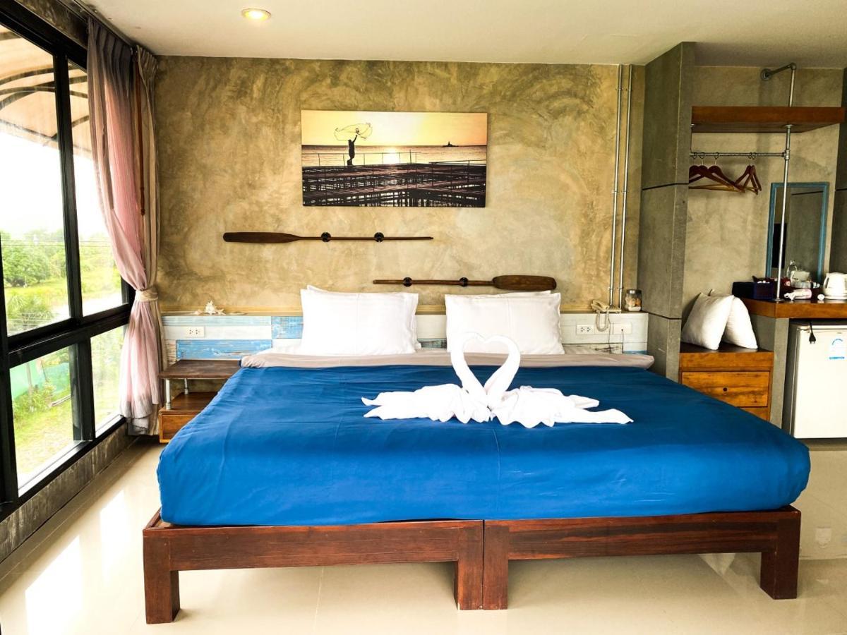 Windy Seaview Resort Pantai Chao Lao Bagian luar foto
