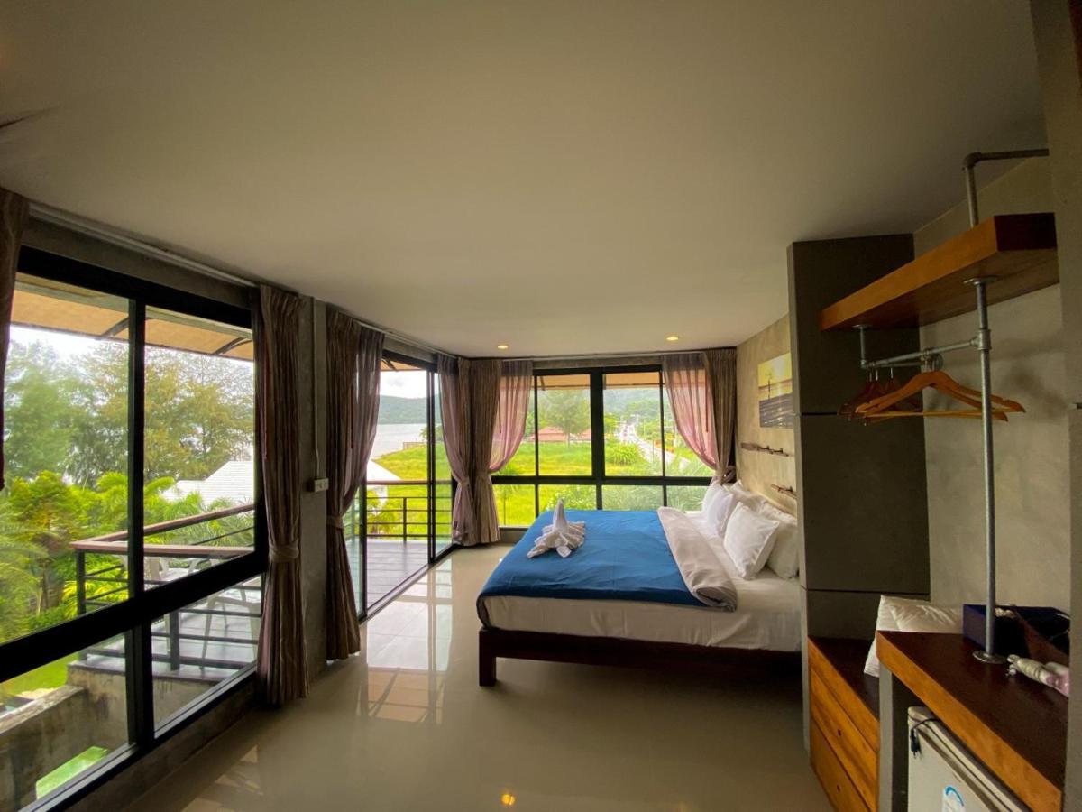 Windy Seaview Resort Pantai Chao Lao Bagian luar foto