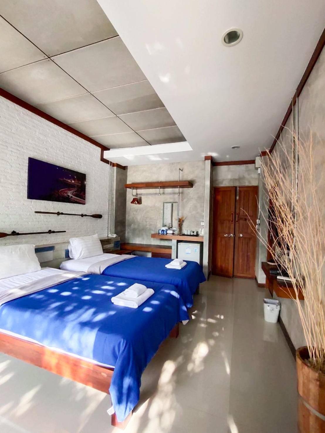 Windy Seaview Resort Pantai Chao Lao Bagian luar foto