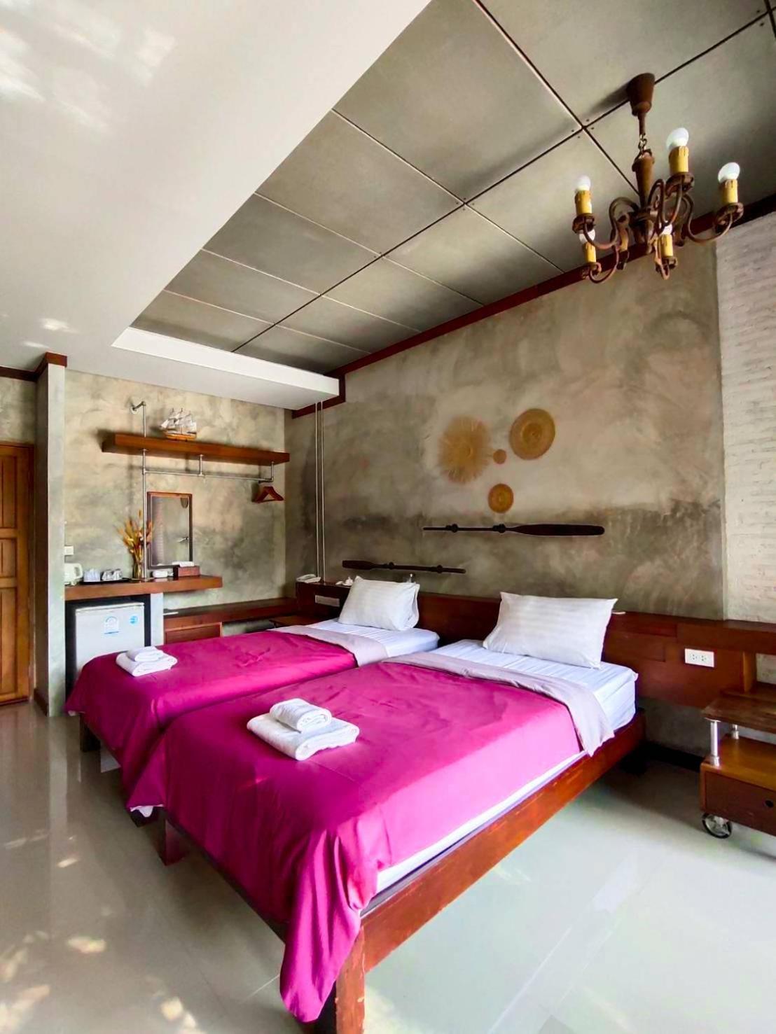 Windy Seaview Resort Pantai Chao Lao Bagian luar foto